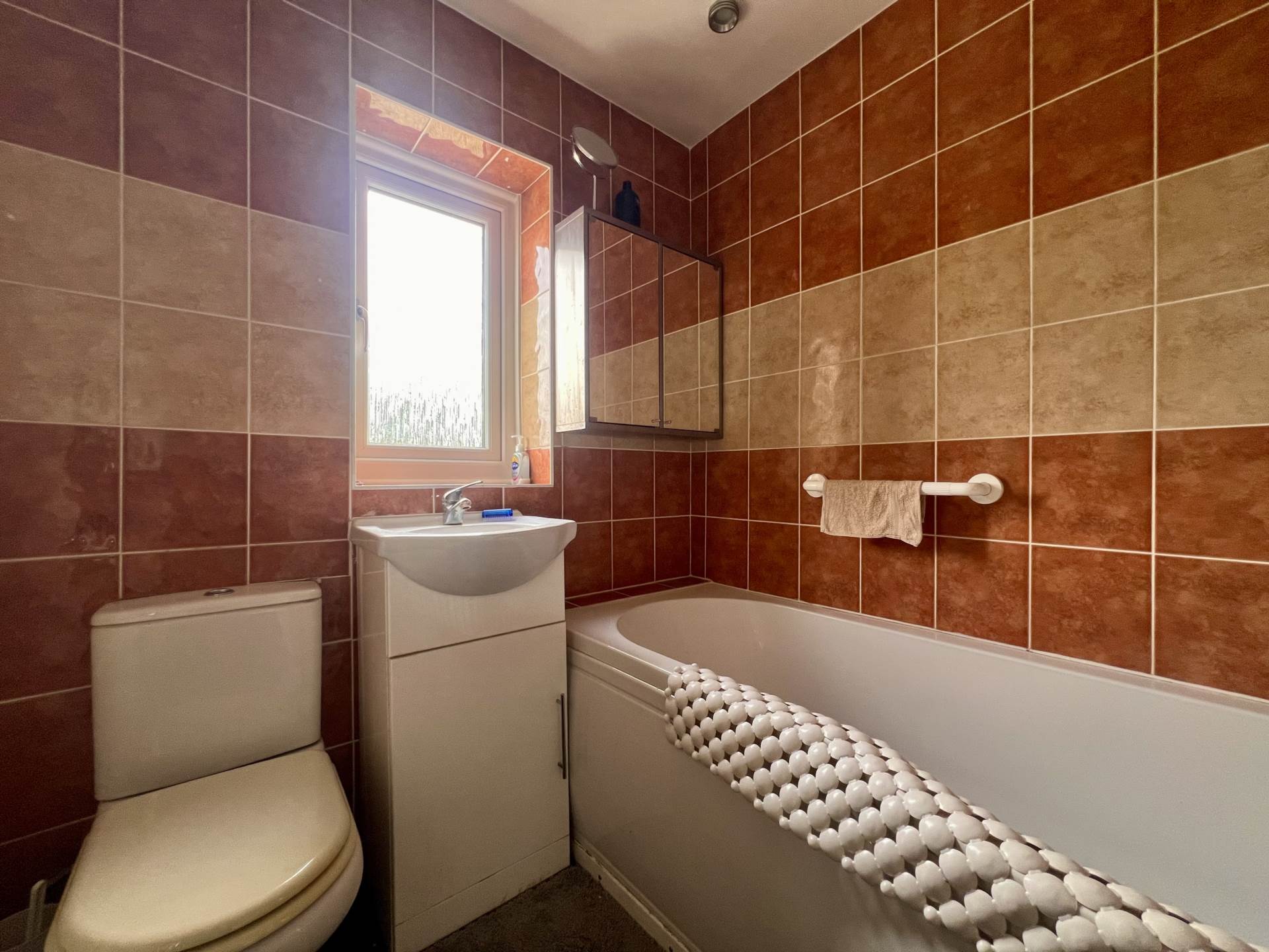 Valence Wood Road, Dagenham, RM8, Image 14
