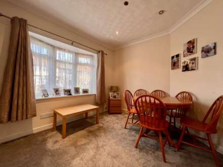Valence Wood Road, Dagenham, RM8, Image 1