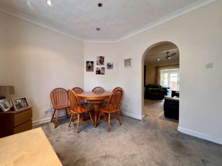 Valence Wood Road, Dagenham, RM8, Image 2