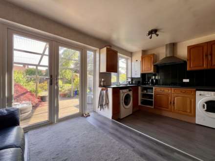 Valence Wood Road, Dagenham, RM8, Image 7