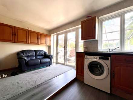 Valence Wood Road, Dagenham, RM8, Image 8