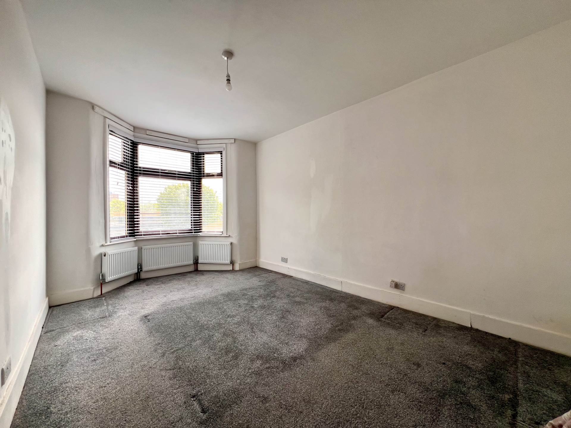 Little Ilford Lane, London, E12 5PW, Image 16