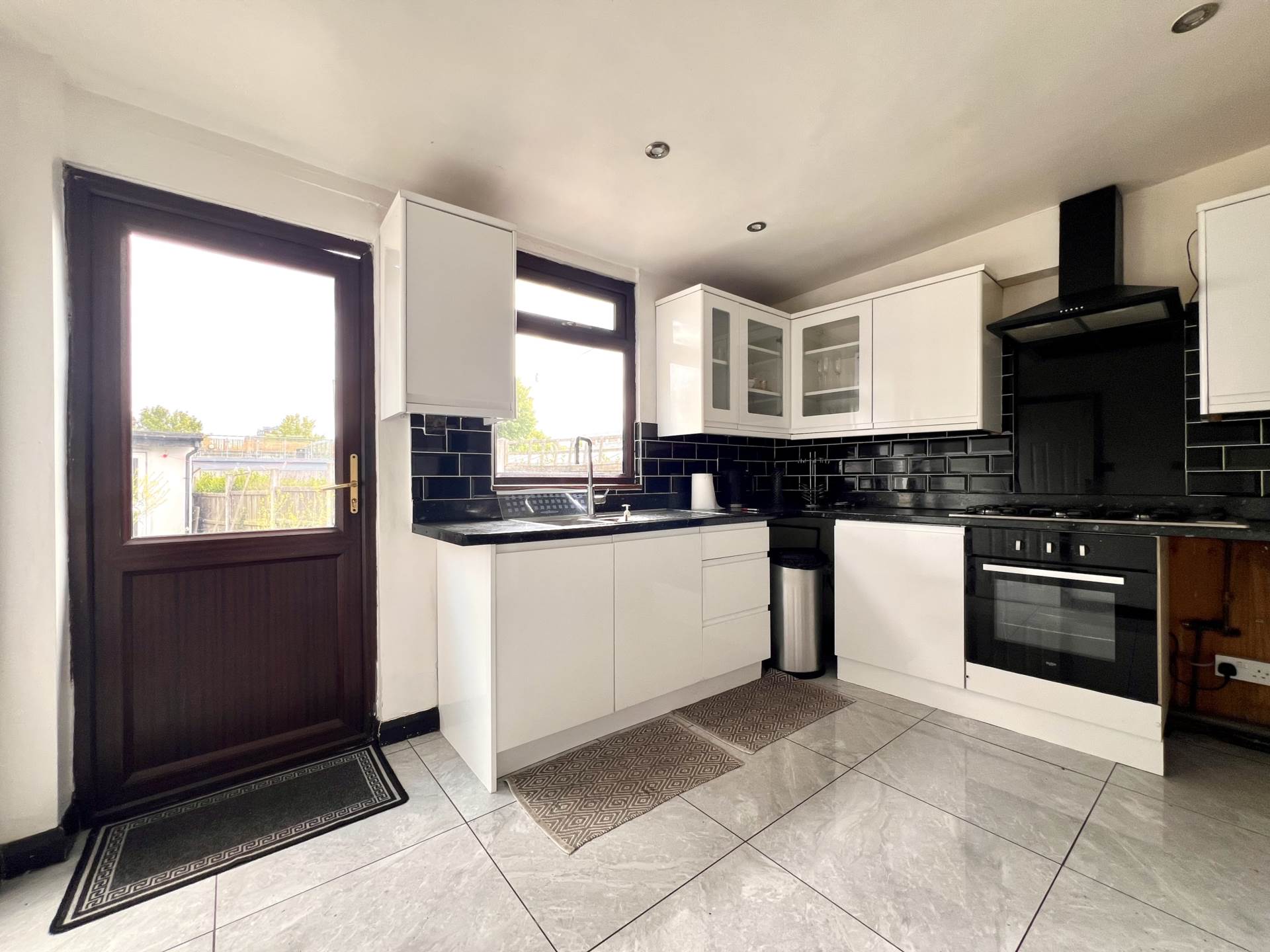 Little Ilford Lane, London, E12 5PW, Image 6