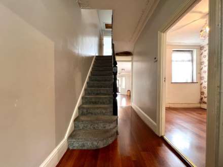 Little Ilford Lane, London, E12 5PW, Image 13