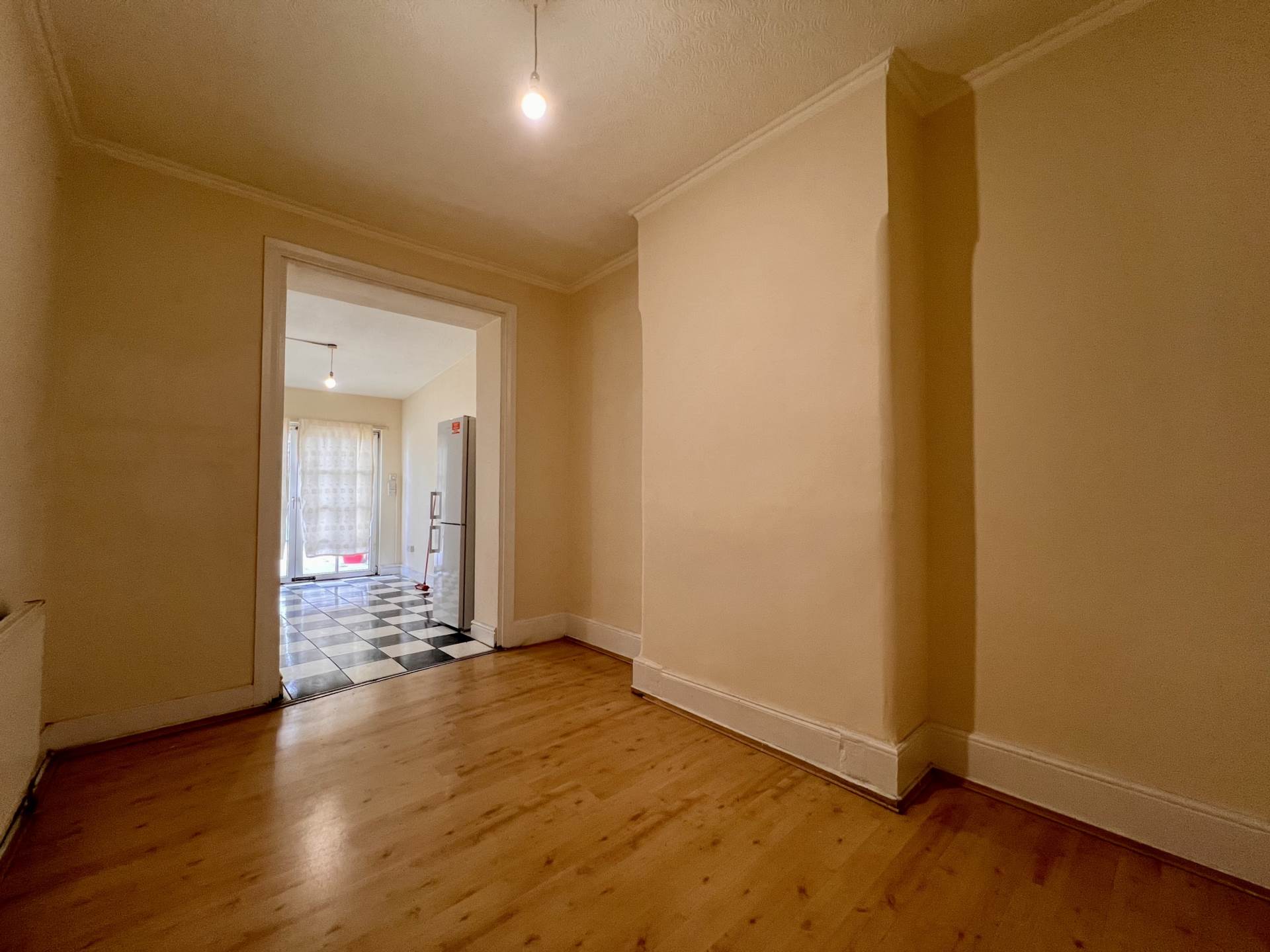Byron Avenue, Manor Park, E12 6NH, Image 3