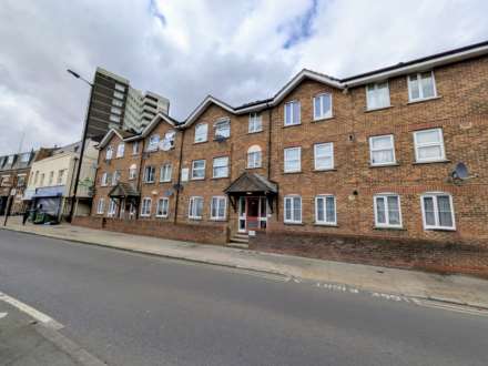 Rowan Court, Plaistow, E13, Image 7