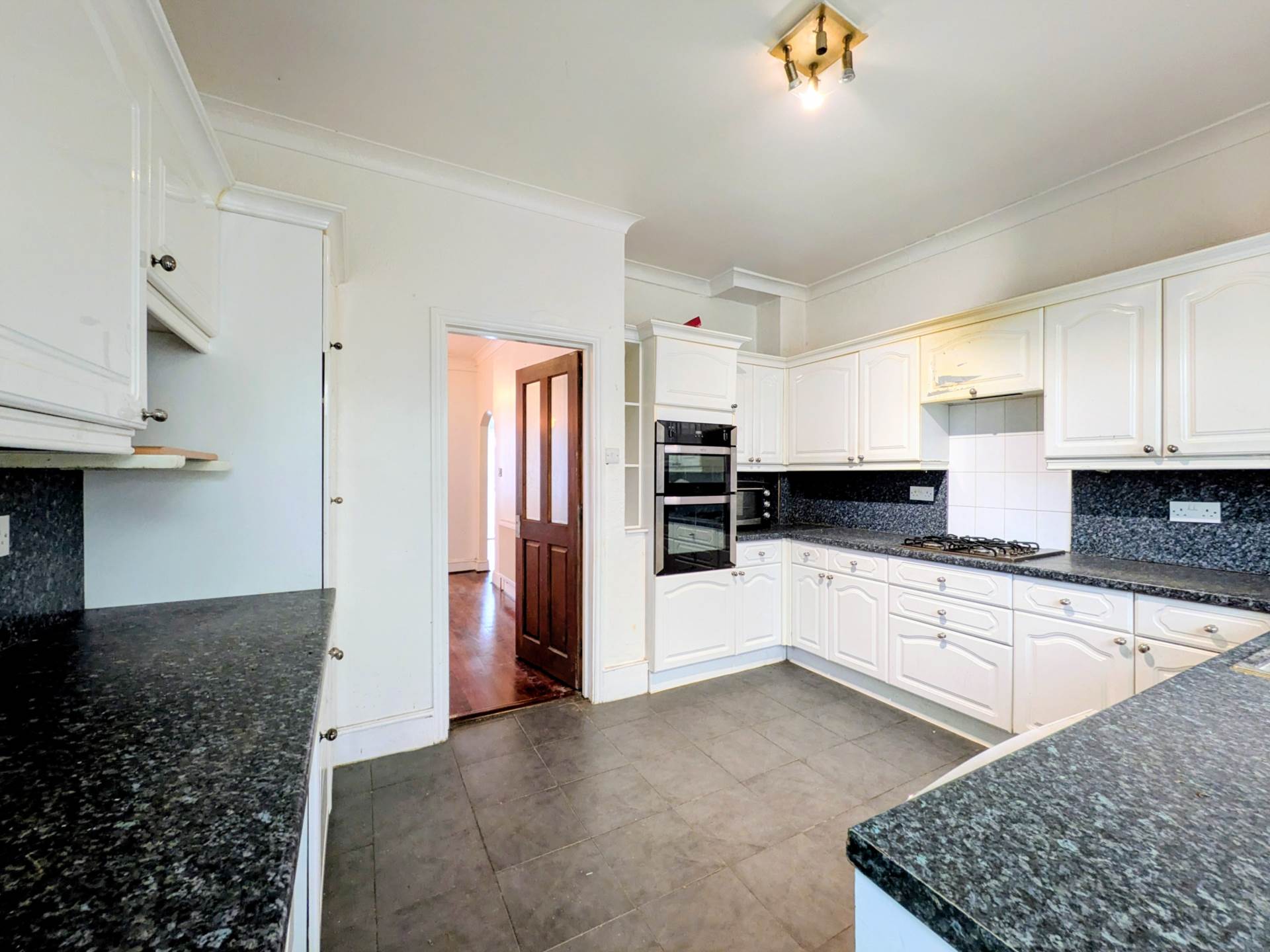Henniker Gardens, East Ham, E6 3HT, Image 6
