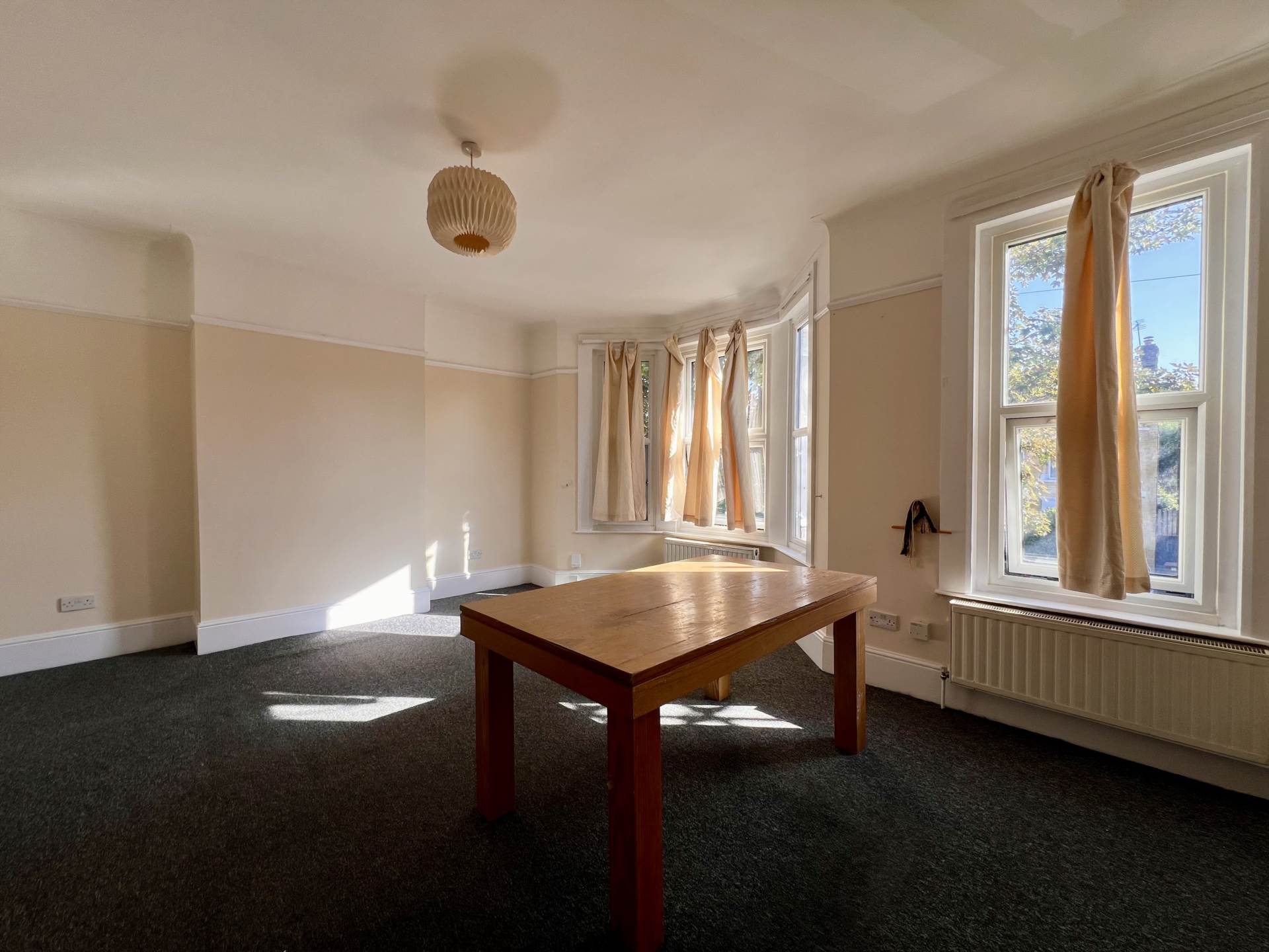 Kings Road, London, E11 1AT, Image 1