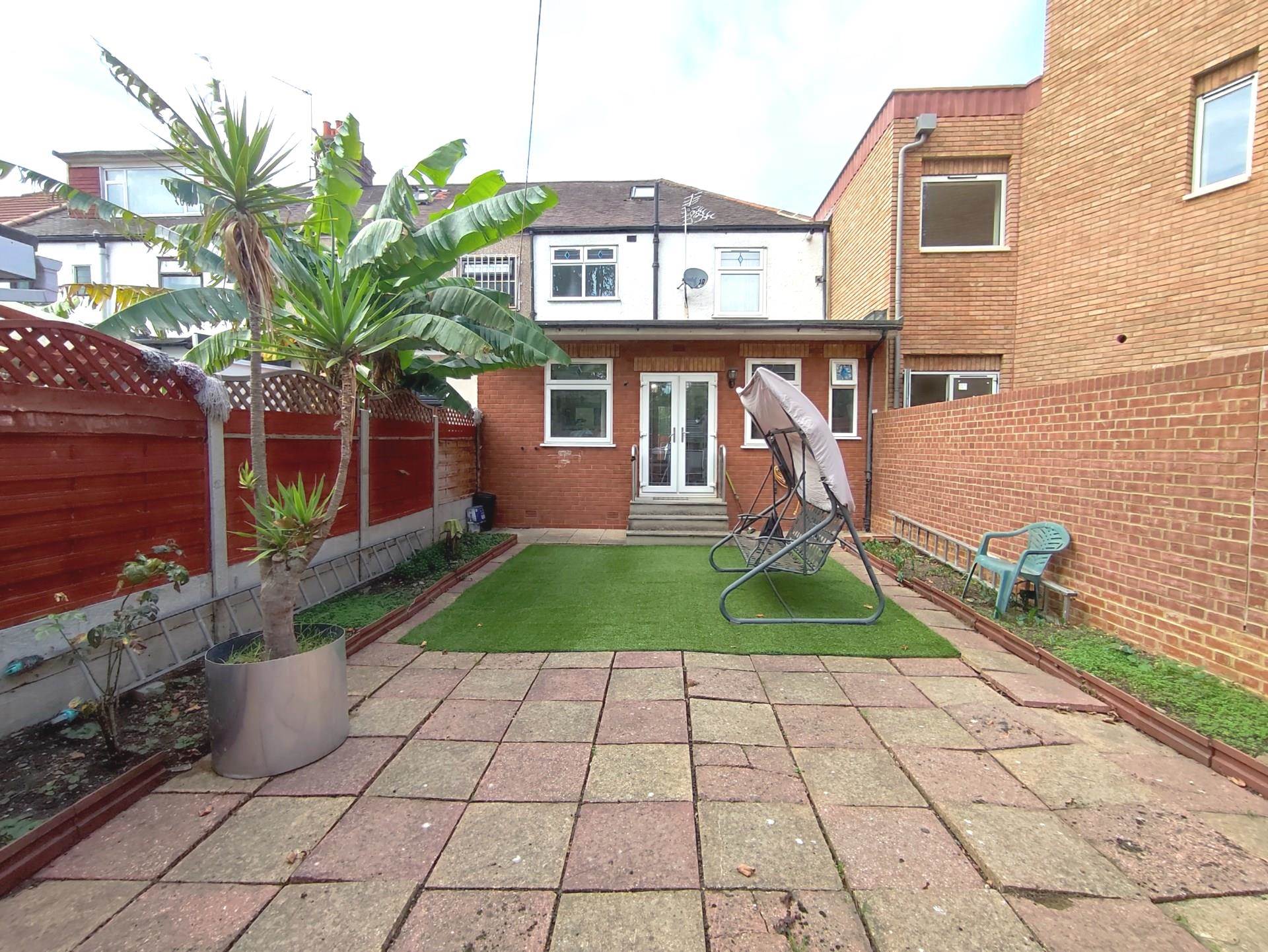 Kempton Road, East Ham, E6 2PB, Image 17