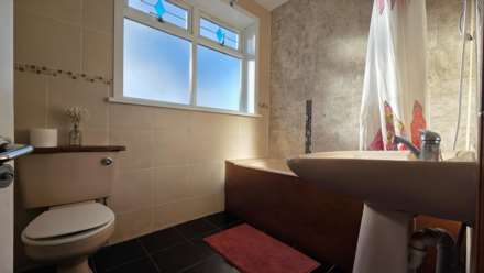 Kempton Road, East Ham, E6 2PB, Image 12