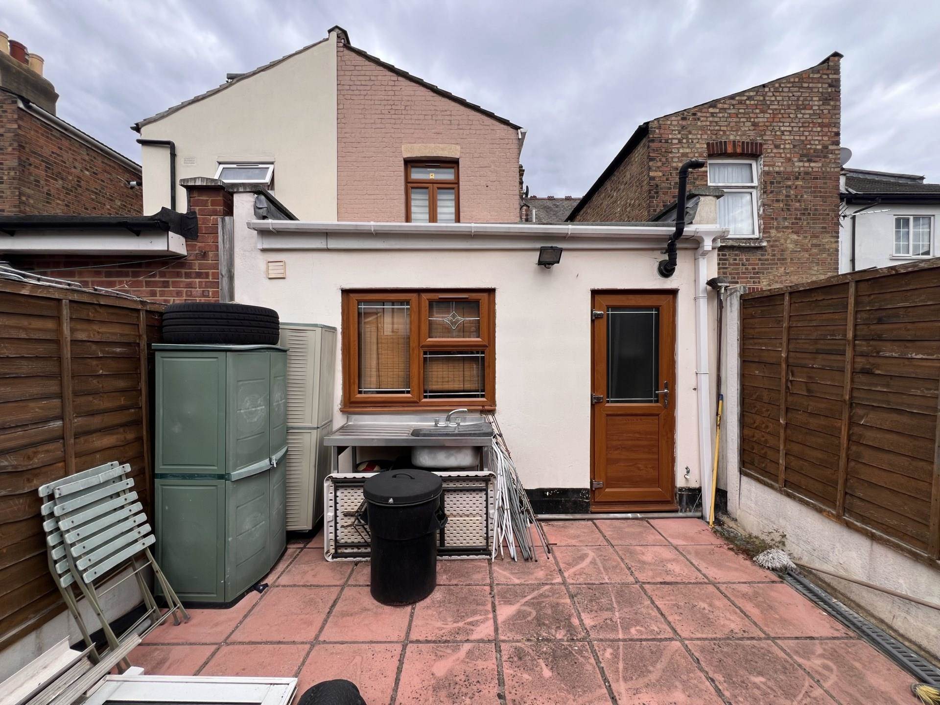 Walpole Road, London, E6, Image 18