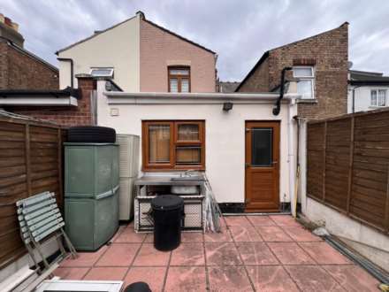 Walpole Road, London, E6, Image 18