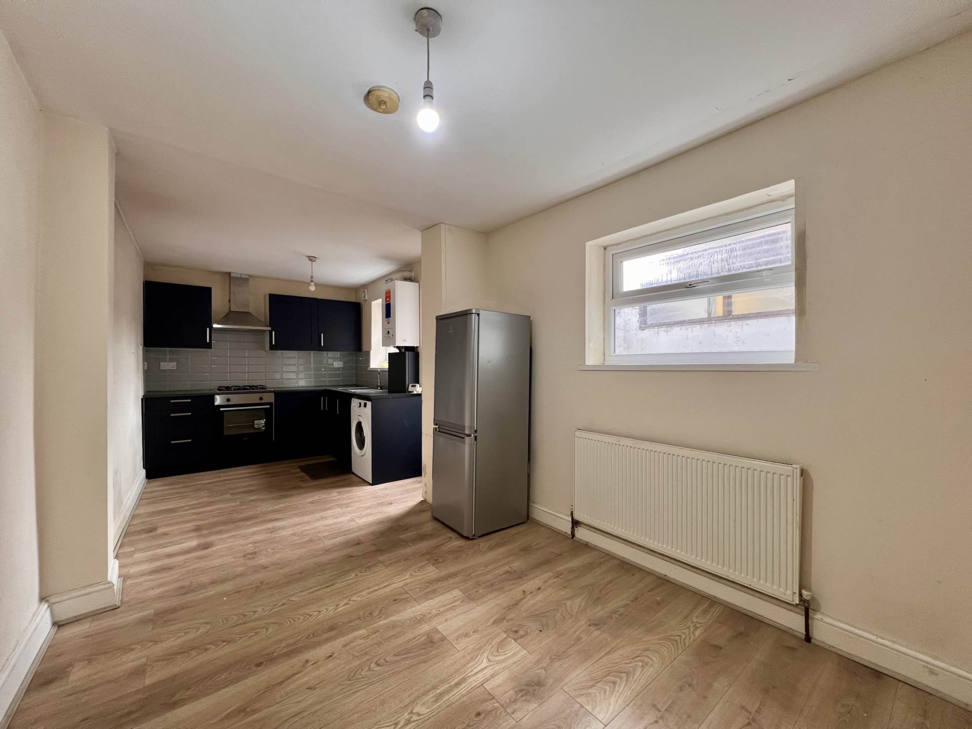 Dersingham Avenue, Manor Park, E12, Image 2