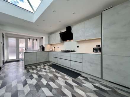 Gower Road, Forest Gate, E7, Image 4