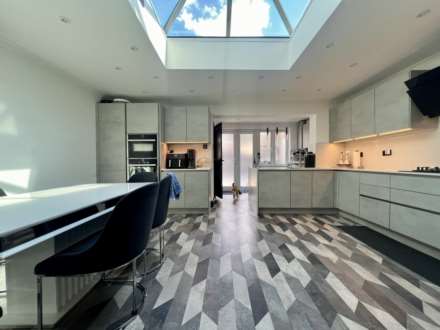 Gower Road, Forest Gate, E7, Image 6
