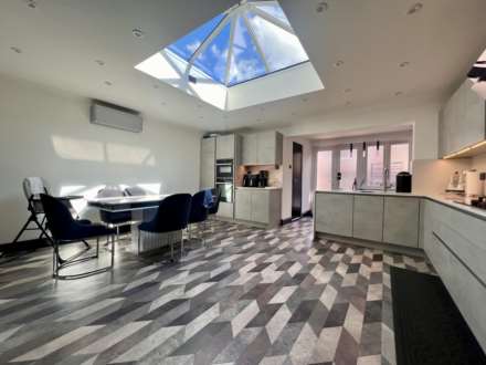 Gower Road, Forest Gate, E7, Image 7