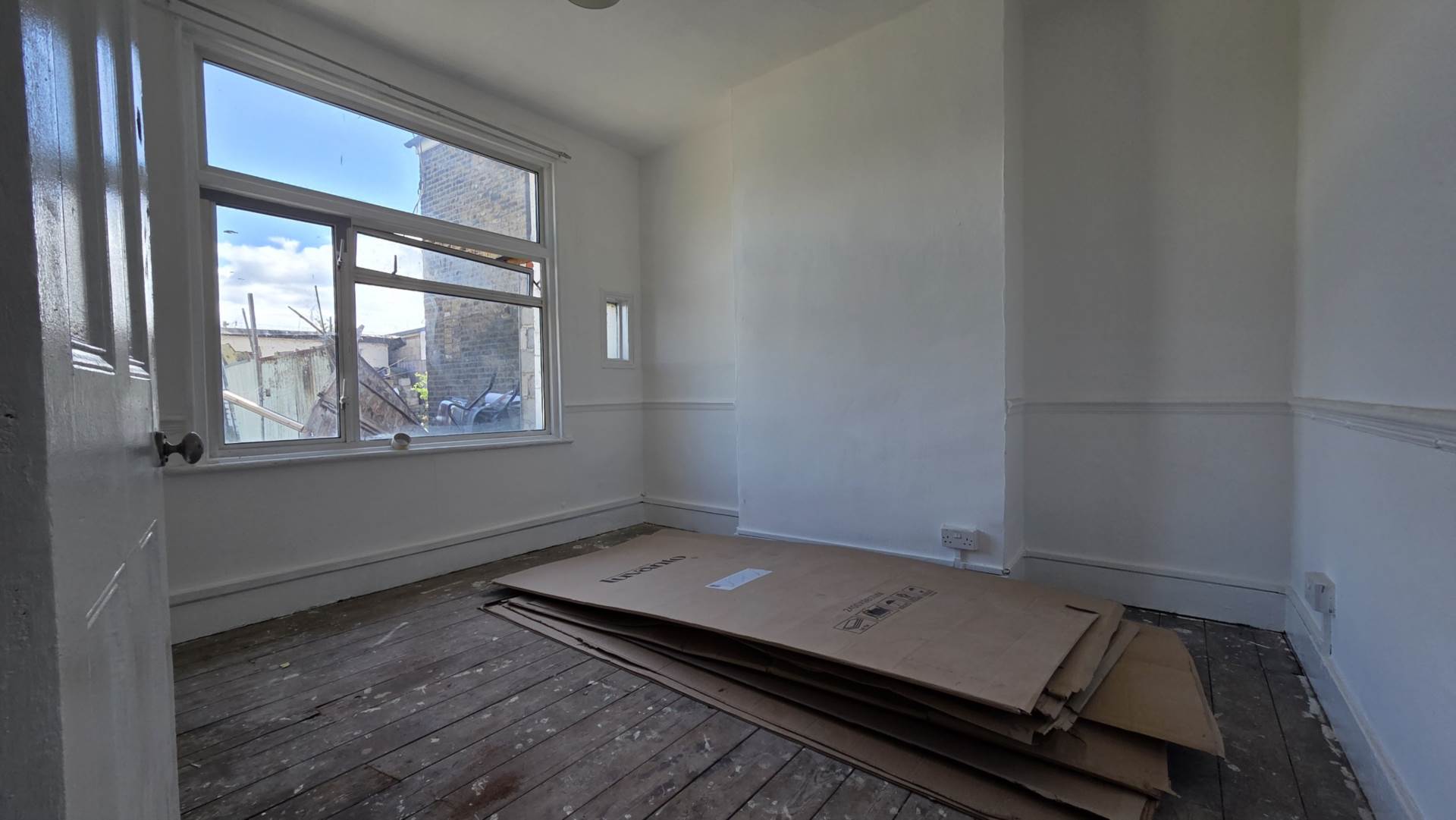 Sibley Grove, Manor Park, E12 6SF, Image 2