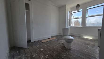 Sibley Grove, Manor Park, E12 6SF, Image 6