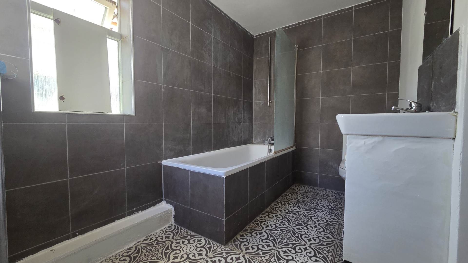 Monega Road, Manor Park, E12 6TY, Image 9