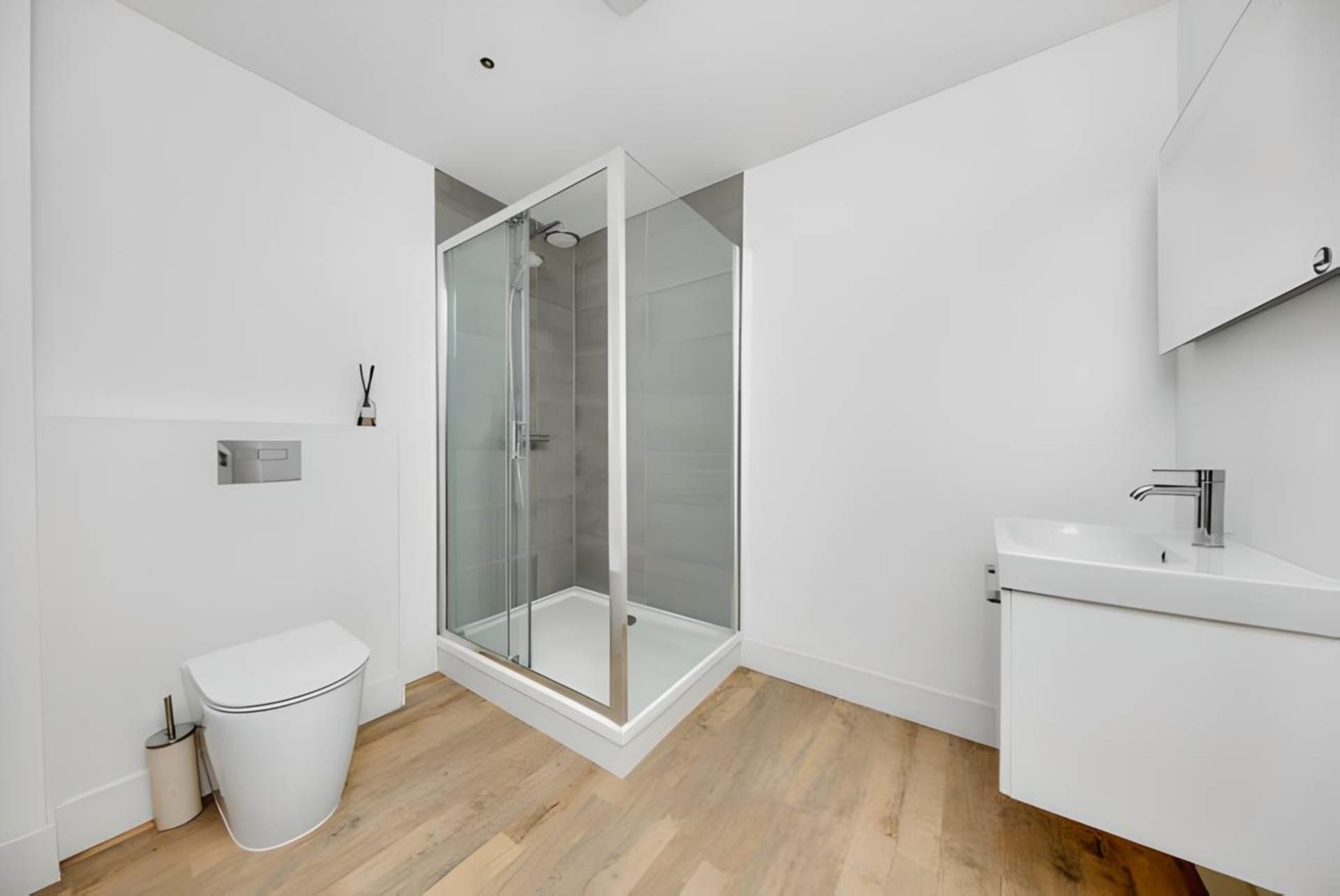 Kempton Mews, East Ham, E6 2BF, Image 10