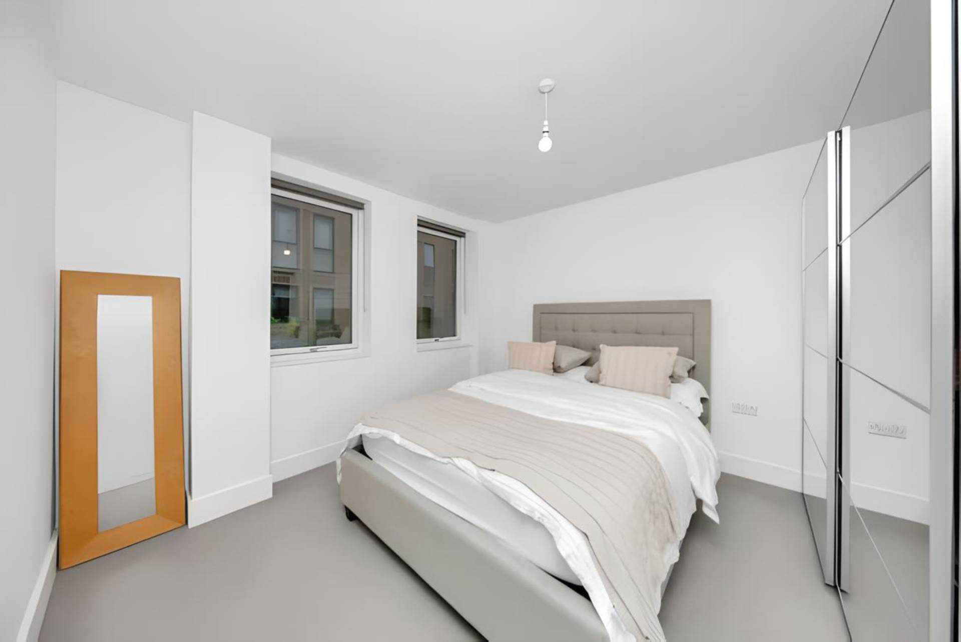 Kempton Mews, East Ham, E6 2BF, Image 8