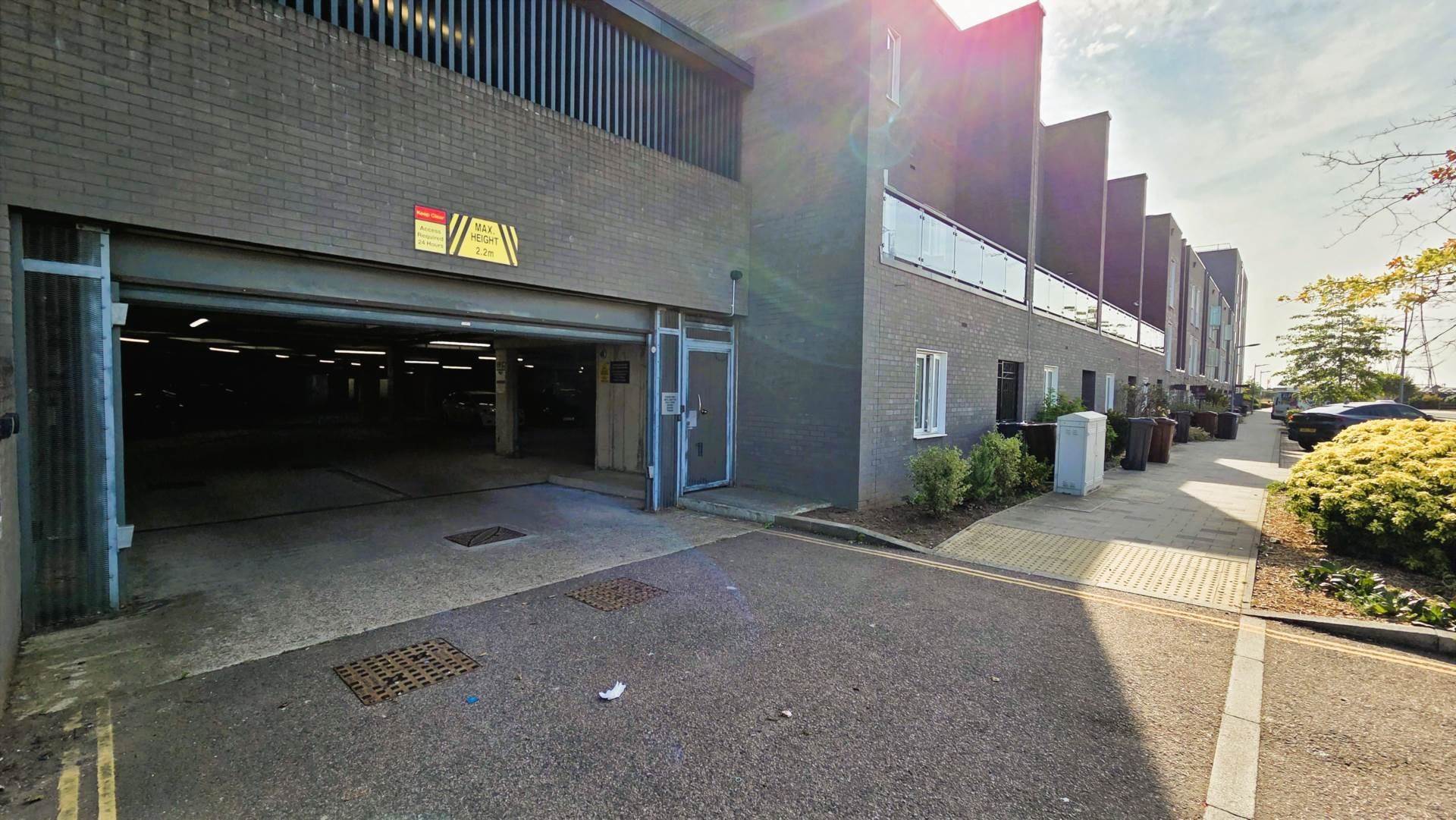 Leslie Hitchcock House, Barking, IG11, Image 12
