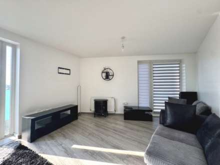 Leslie Hitchcock House, Barking, IG11, Image 4