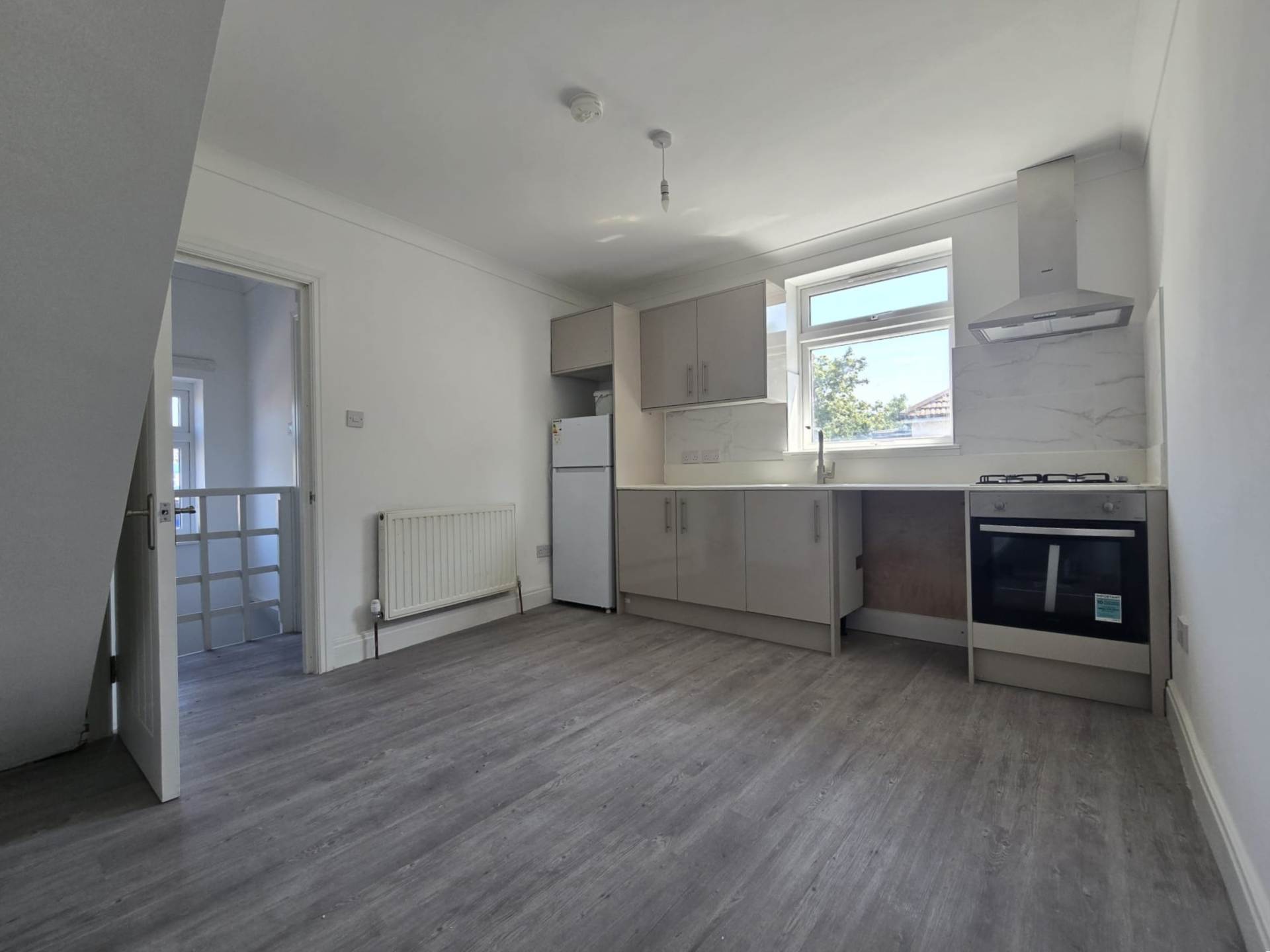 Barking Road, East Ham, E6 2SA, Image 2
