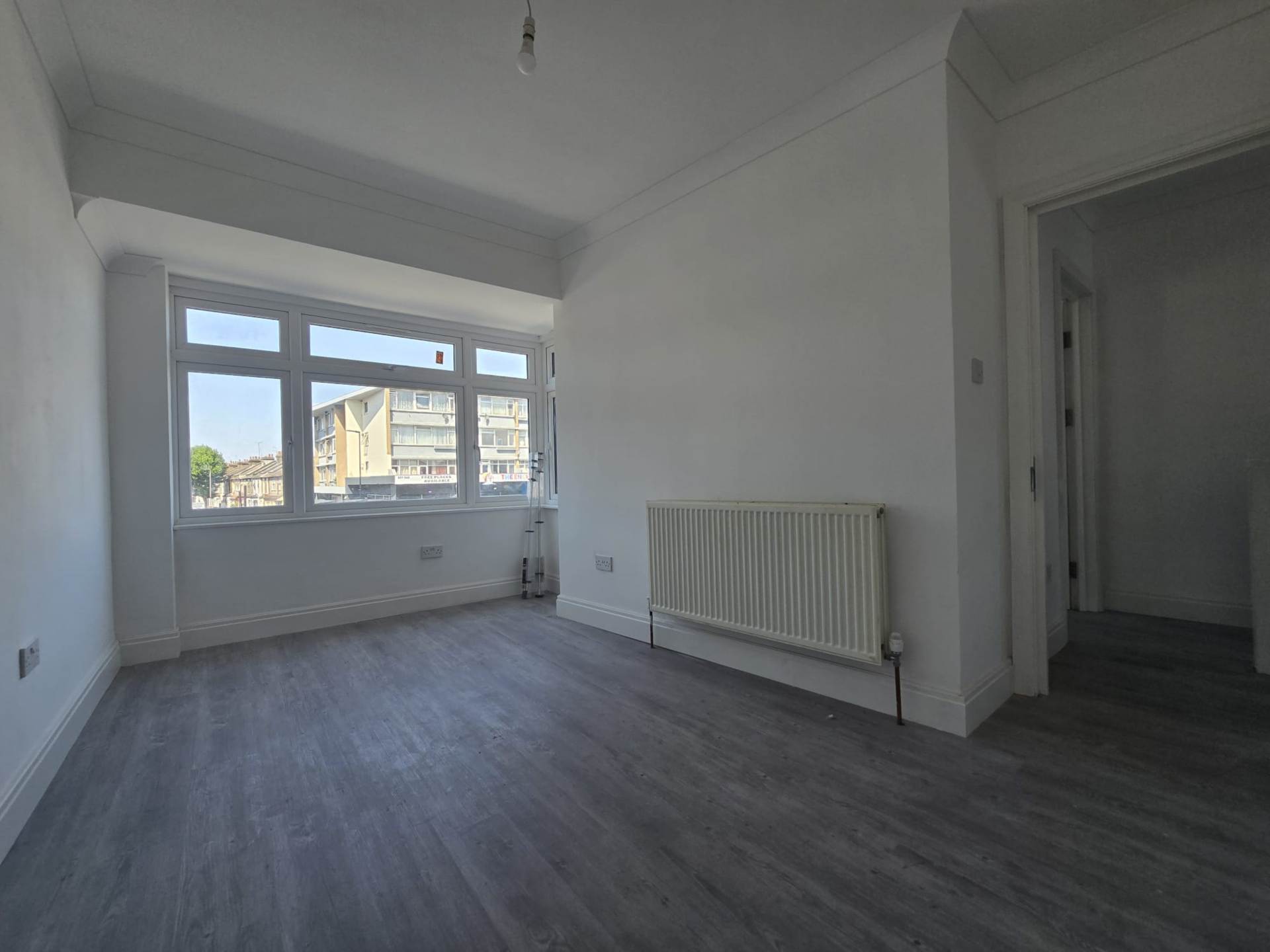 Barking Road, East Ham, E6 2SA, Image 3