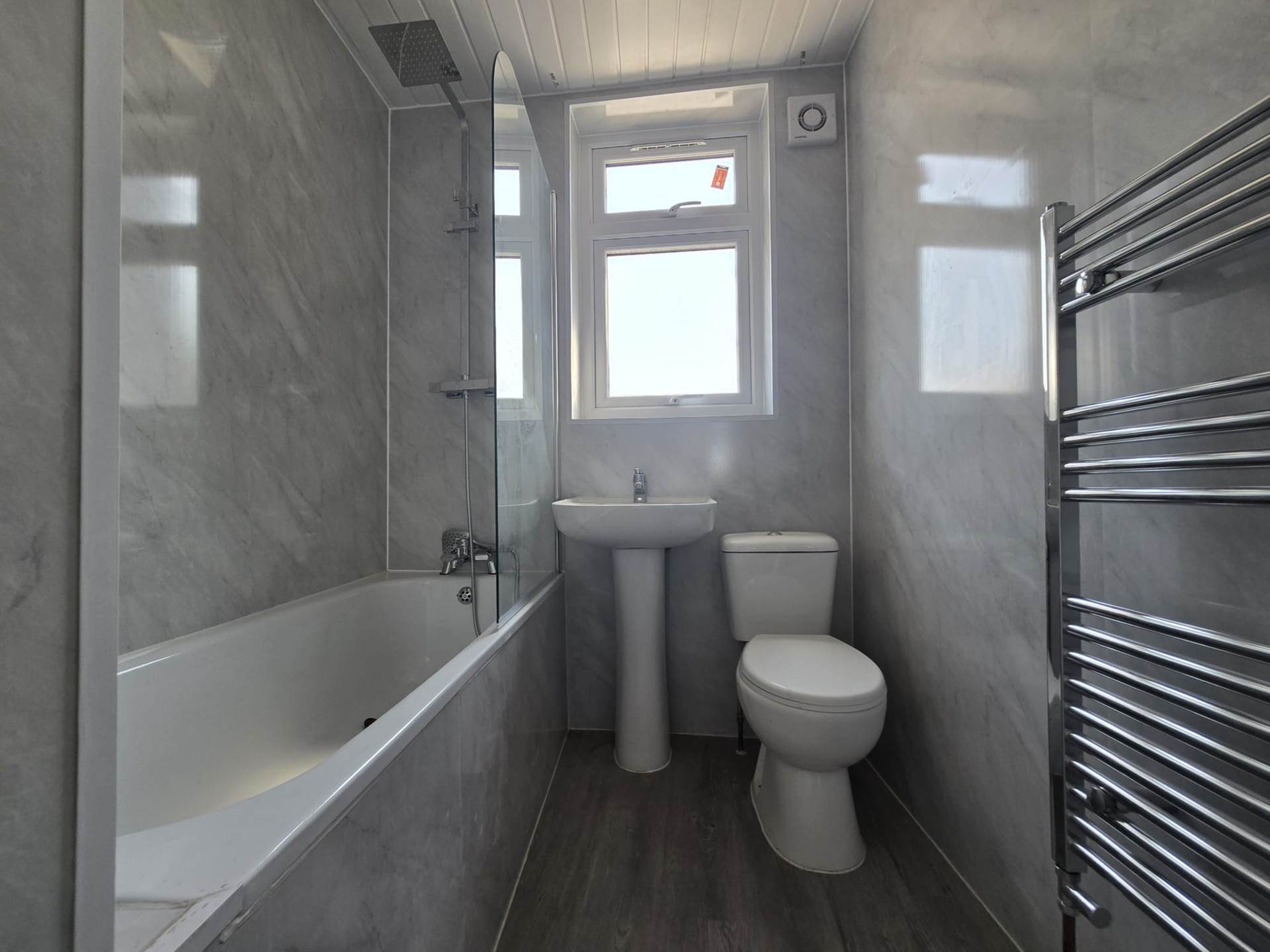 Barking Road, East Ham, E6 2SA, Image 8