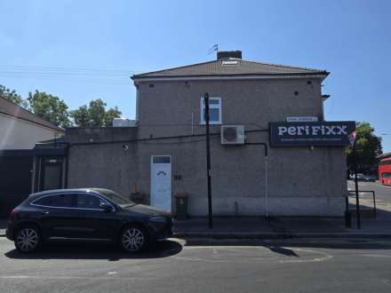 2 Bedroom Flat, Barking Road, East Ham, E6 2SA