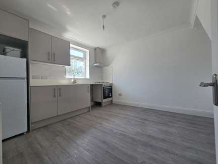 Barking Road, East Ham, E6 2SA, Image 4
