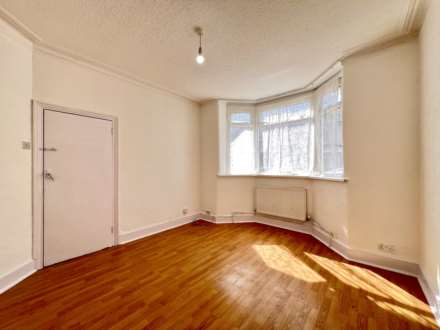 Monega Road, Manor Park, E12 6TT