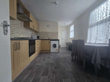 Strone Road, Manor Park, E12 6TP, Image 2