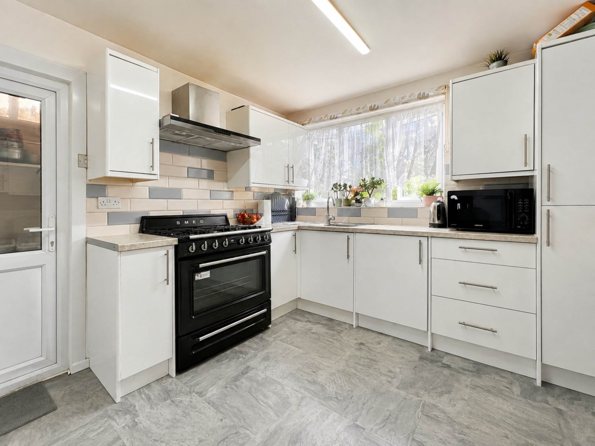 Cheshunt Road, Forest Gate, E7 8JD, Image 10