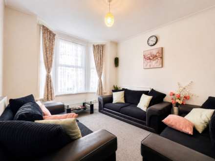 Cheshunt Road, Forest Gate, E7 8JD, Image 2