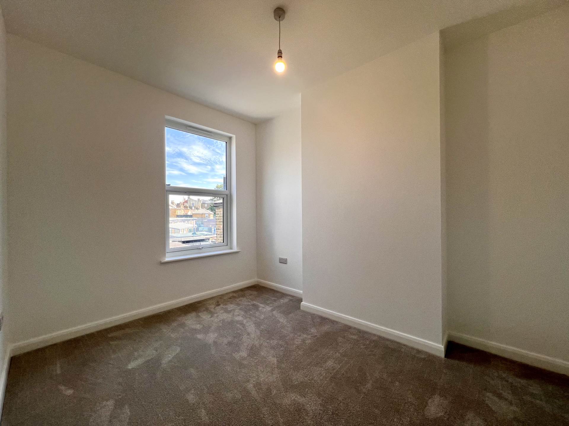 Salisbury Road, London, E12 6AA, Image 13