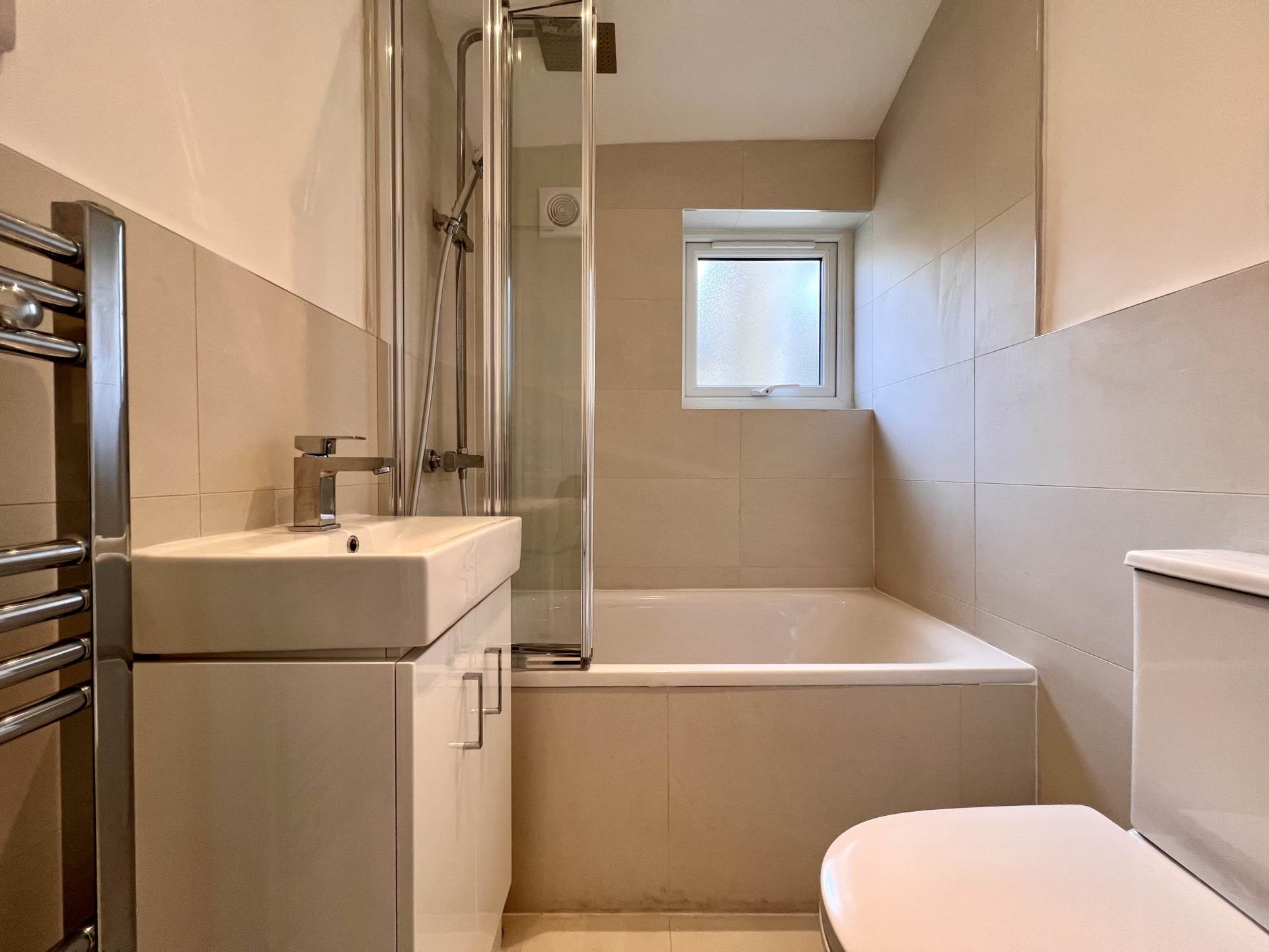 Salisbury Road, London, E12 6AA, Image 15