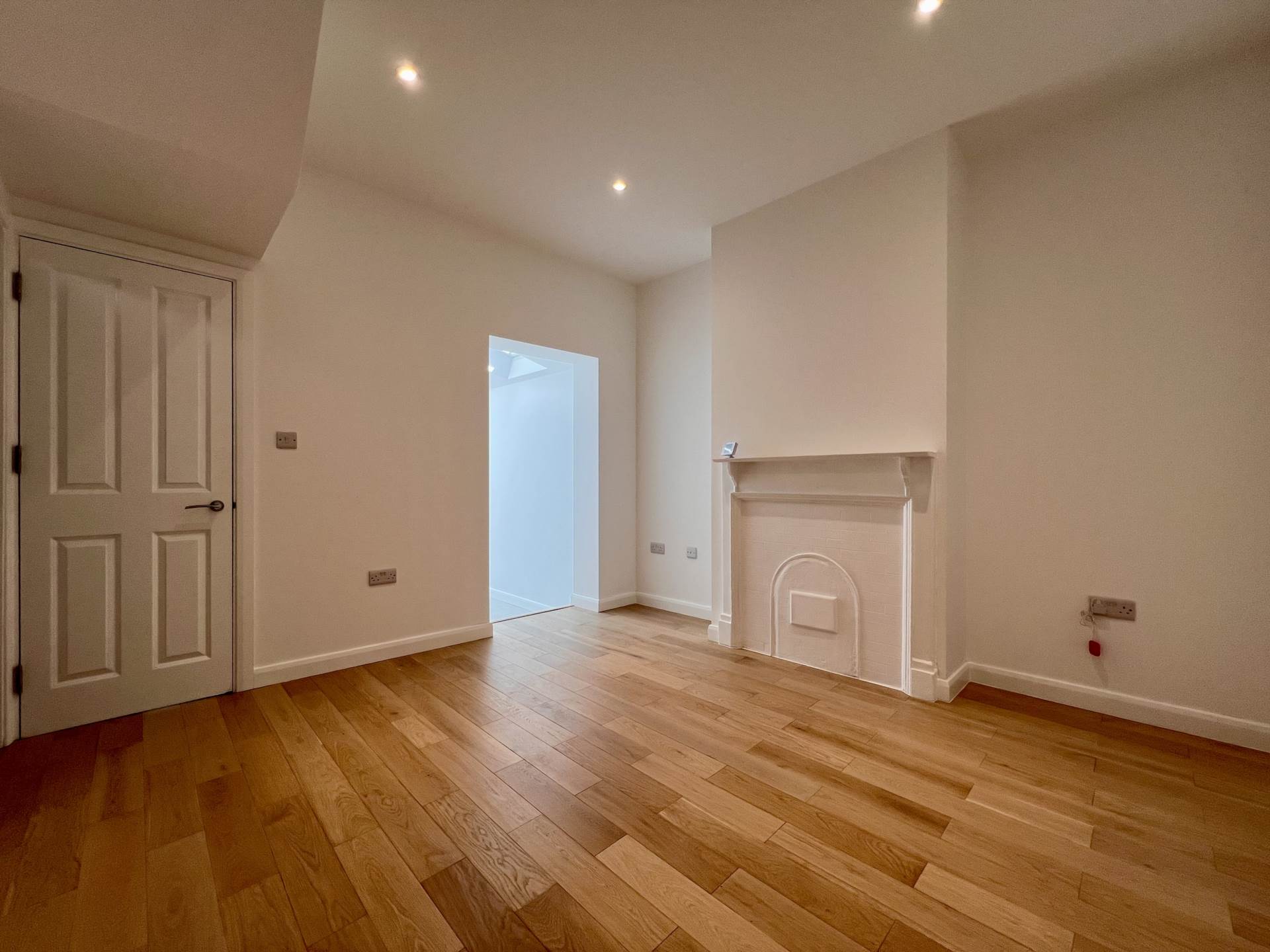 Salisbury Road, London, E12 6AA, Image 5