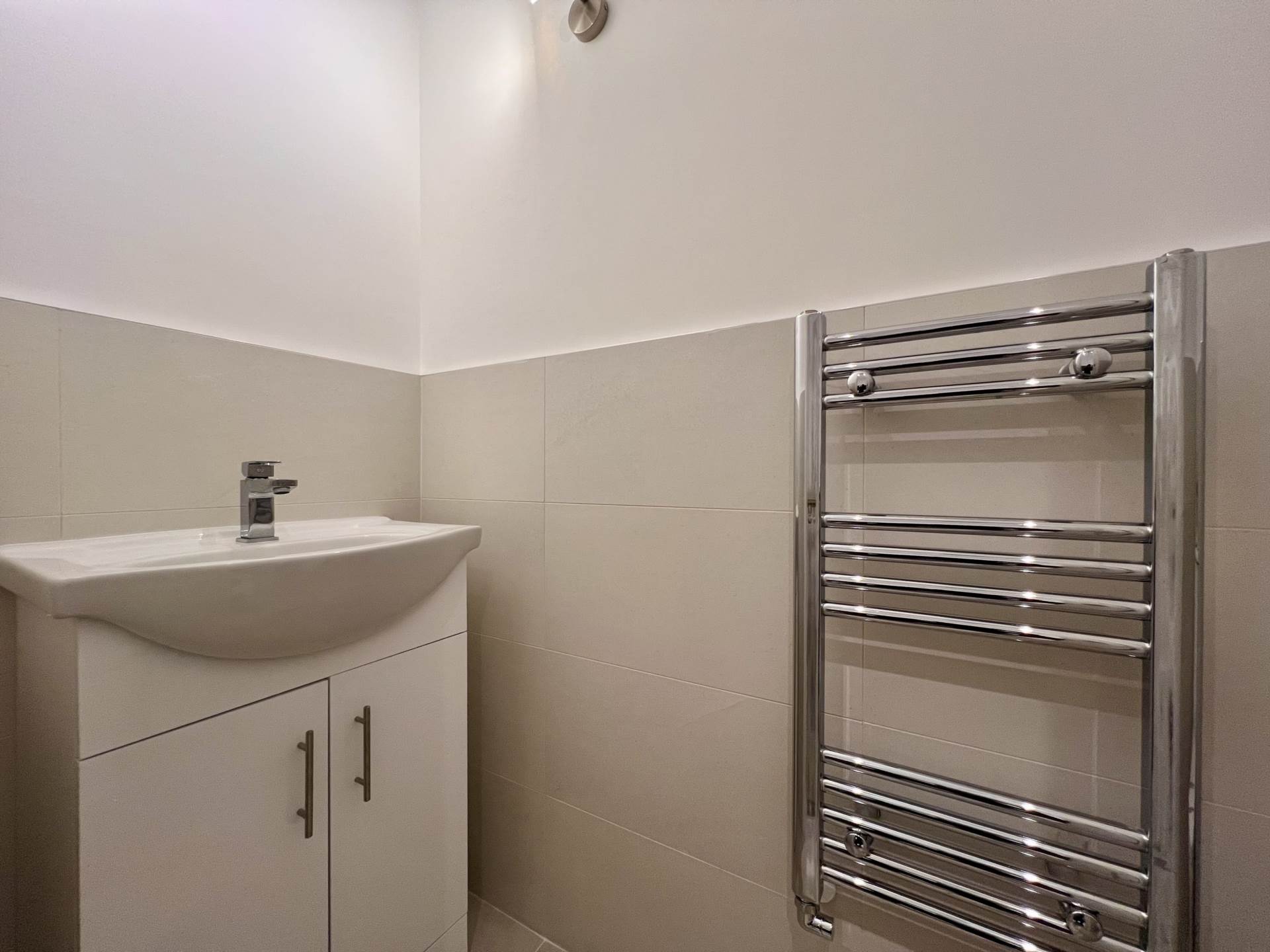 Salisbury Road, London, E12 6AA, Image 7