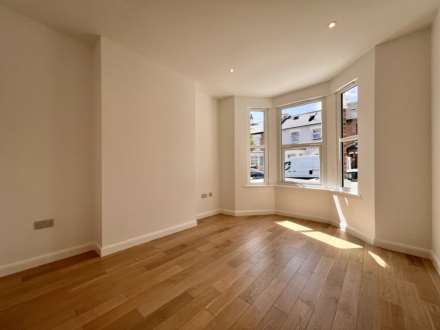 Salisbury Road, London, E12 6AA, Image 4