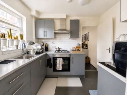 Sixth Avenue, Manor Park, E12 5PP, Image 3