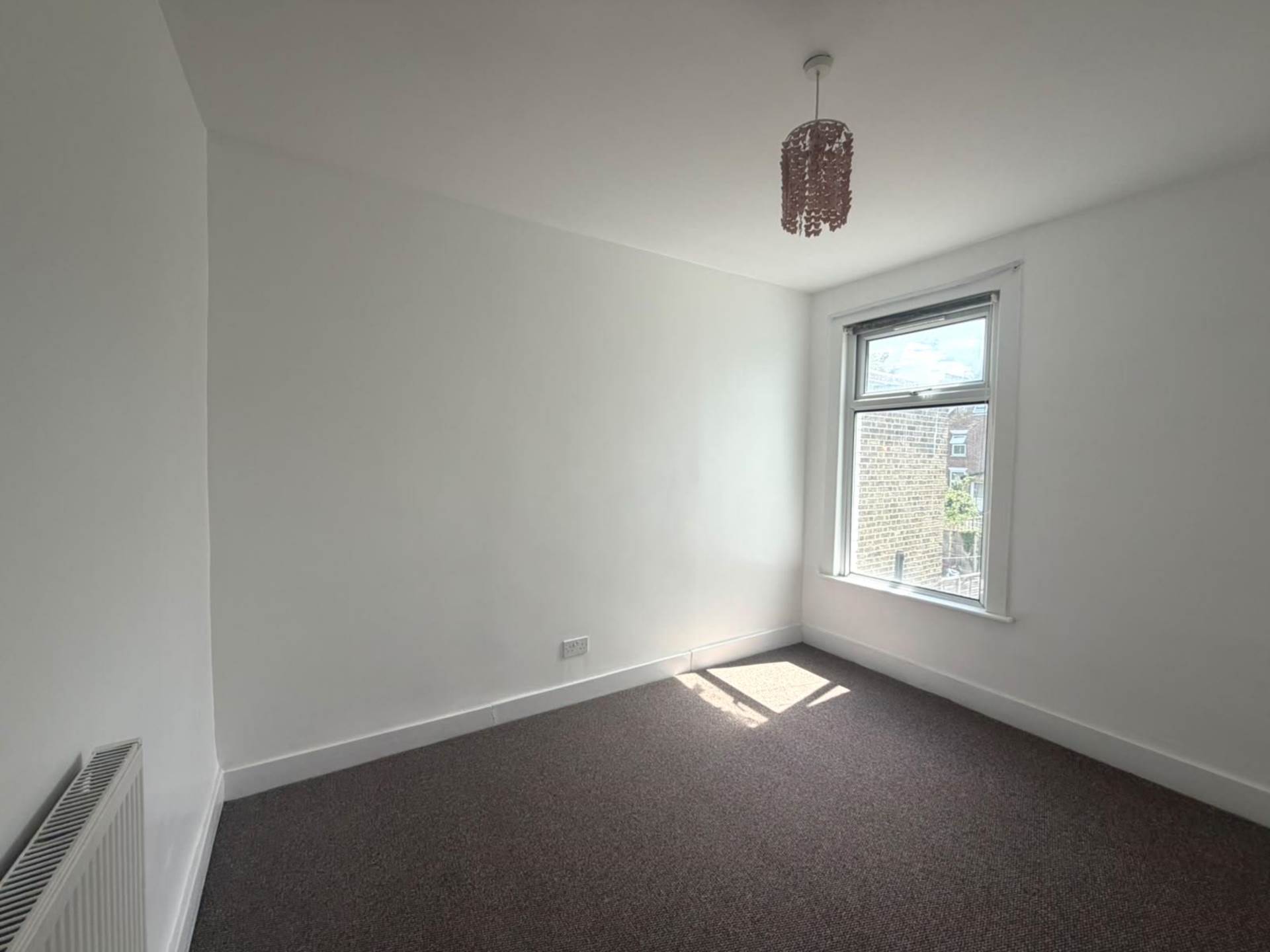 Radlix Road, Leyton, E10, Image 6
