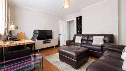 Claybury Broadway, Ilford, IG5 0LH, Image 6
