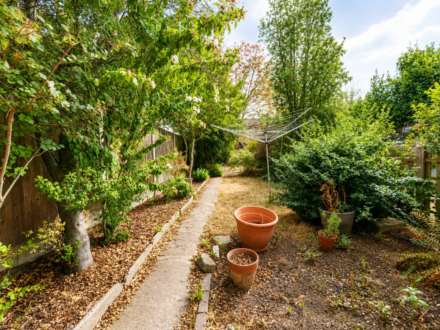 Gladding Road, Manor Park, E12, Image 8