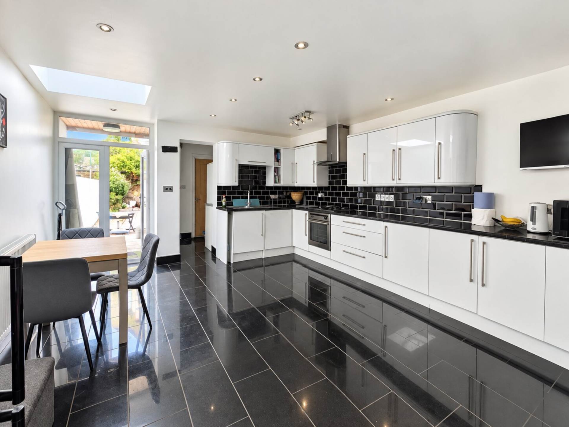 Henderson Road, Forest Gate, E7 8EF, Image 6