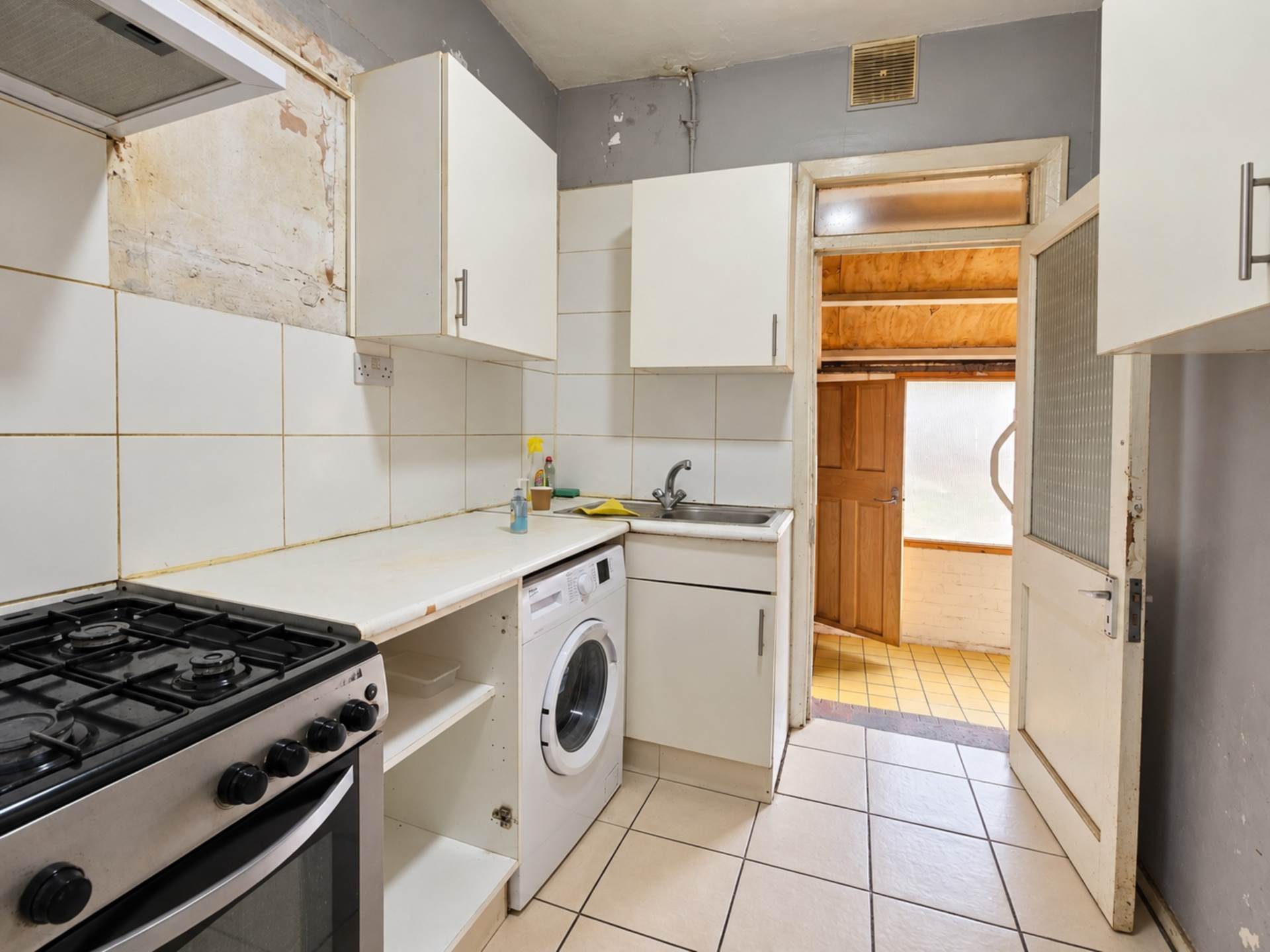 Ruskin Avenue, London, E12 6PN, Image 10