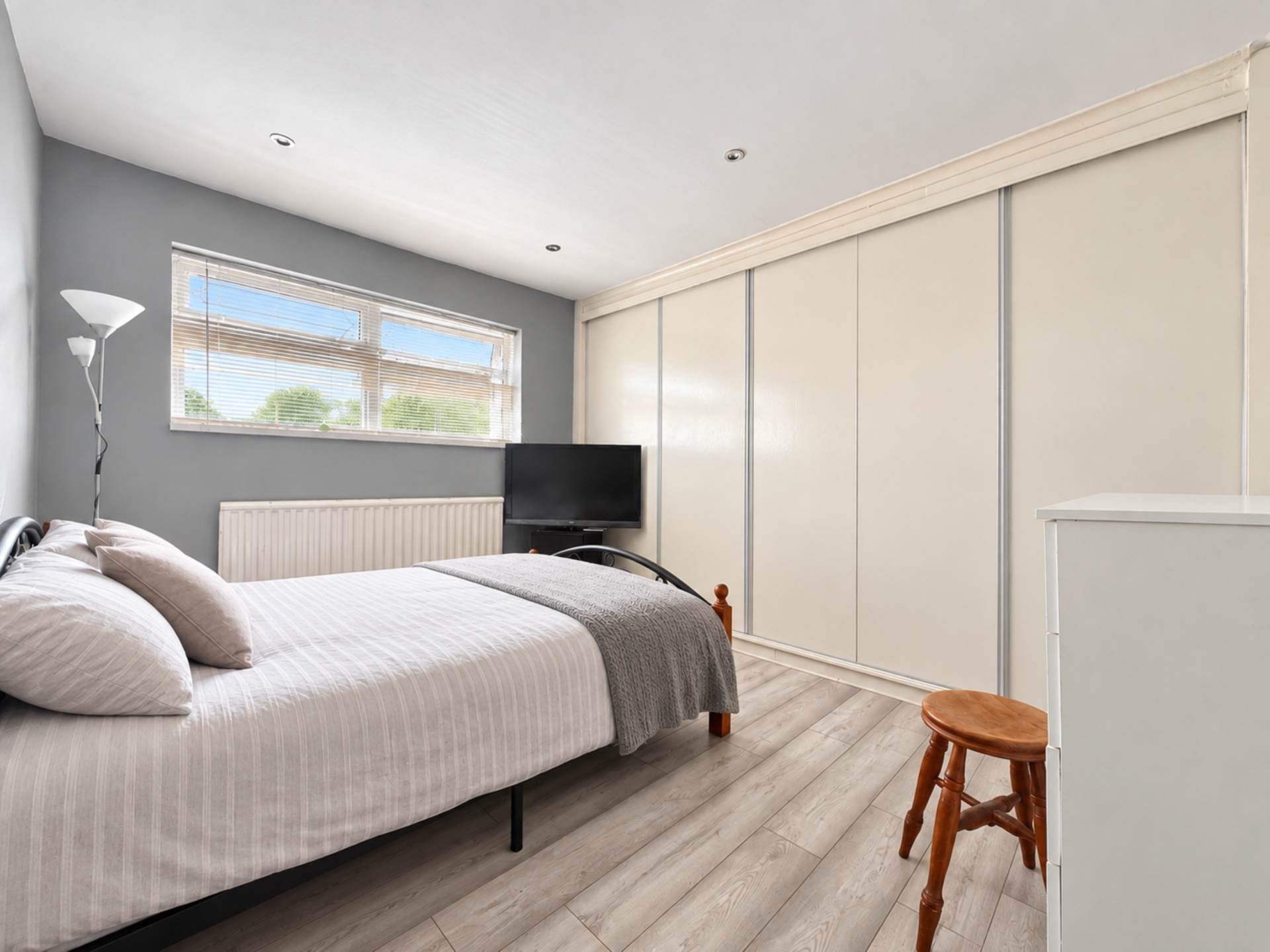 Dunstable Road, Romford, RM3, Image 11