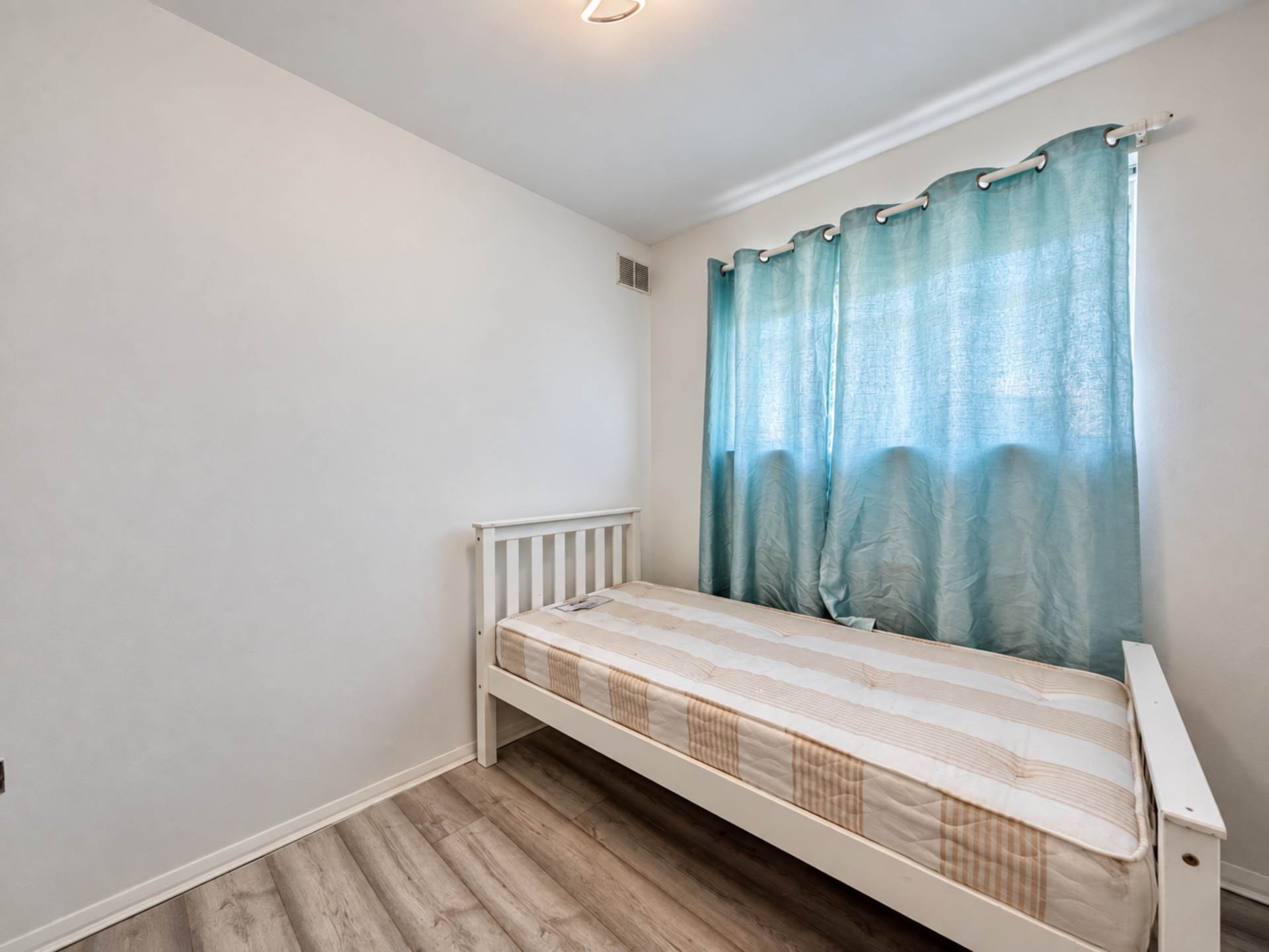 Dunstable Road, Romford, RM3, Image 13