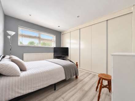 Dunstable Road, Romford, RM3, Image 11